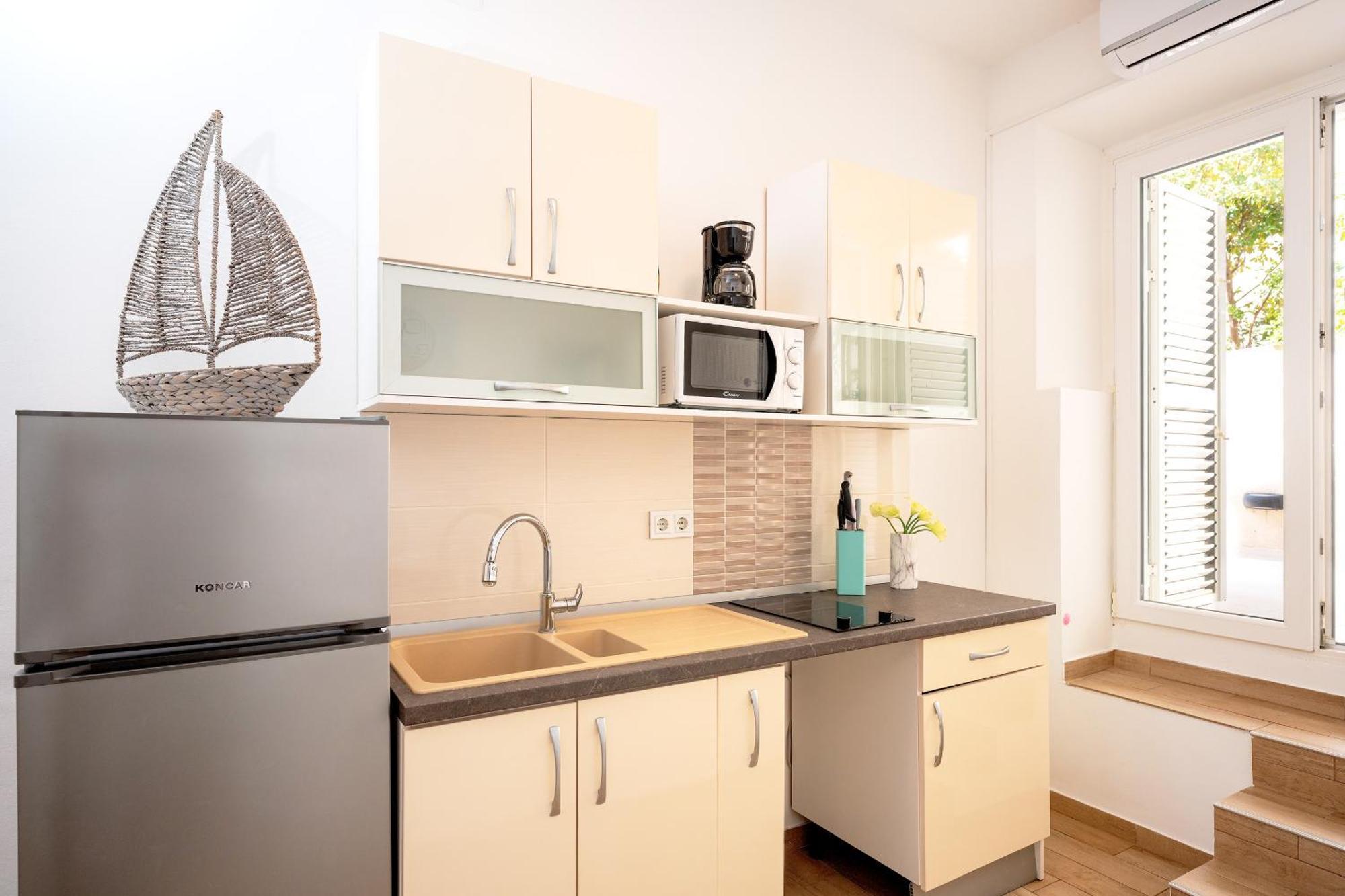 Villa Rajski Dvor Bol Zimmer foto